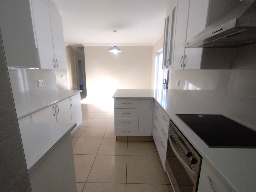 5 Bedroom Property for Sale in Wavecrest Eastern Cape